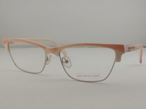 VM AR61428-568